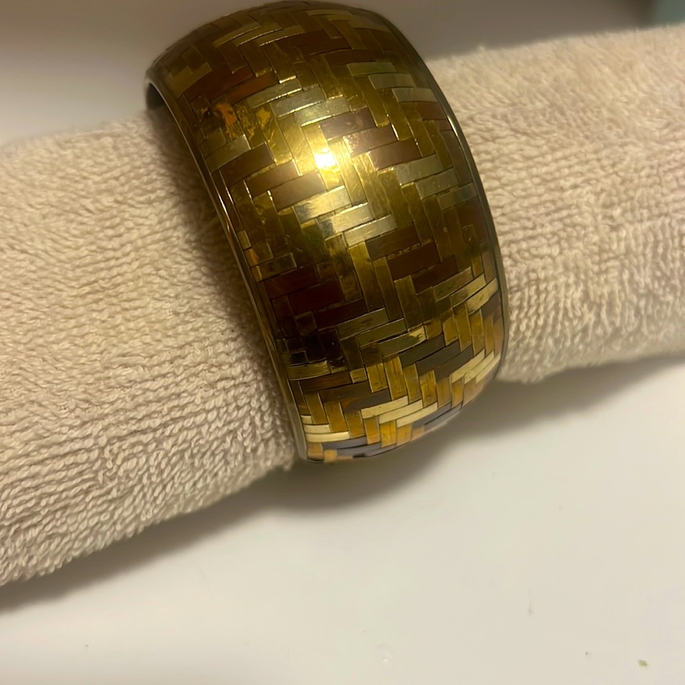 Mixed metal bangle bracelet